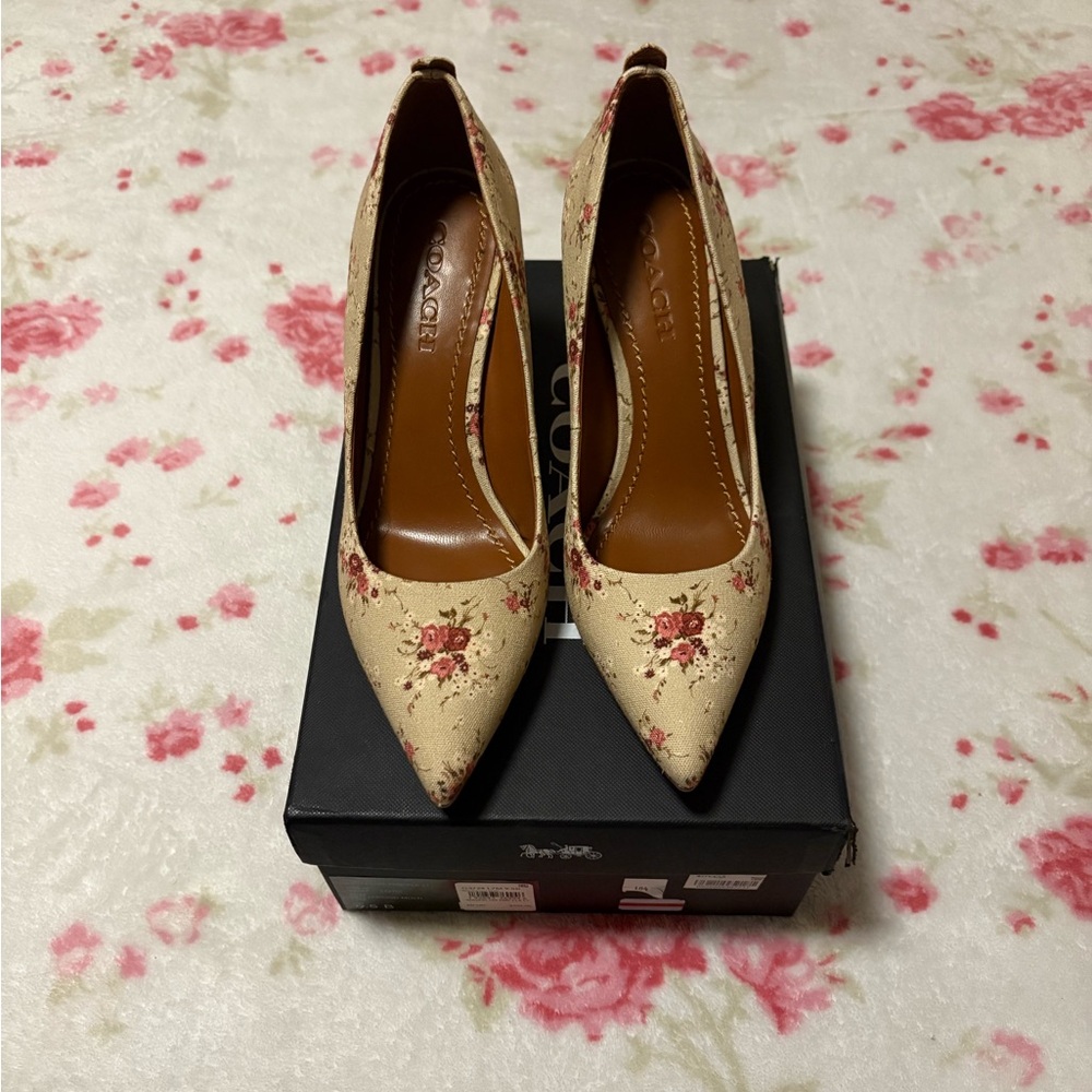 SOLD Coach Floral pumps 9.5 never wore